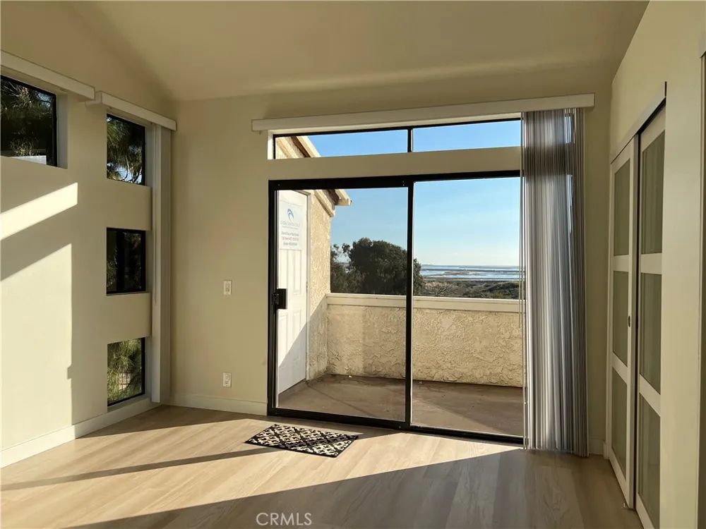 5096 Tortuga Drive #202 Huntington Beach, CA 92649