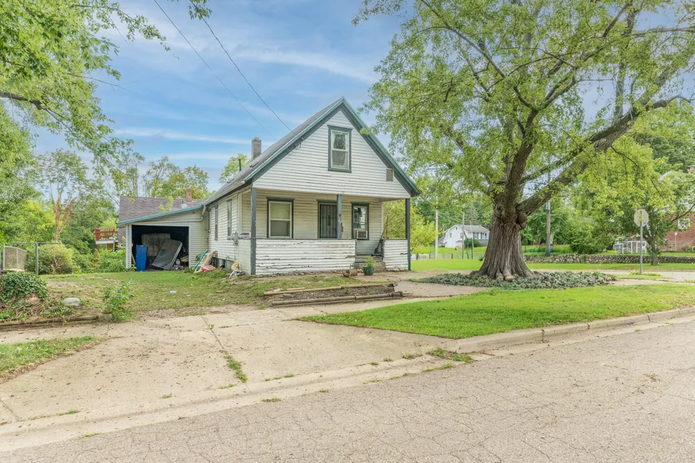 62 Fairview Avenue Battle Creek, MI 49017