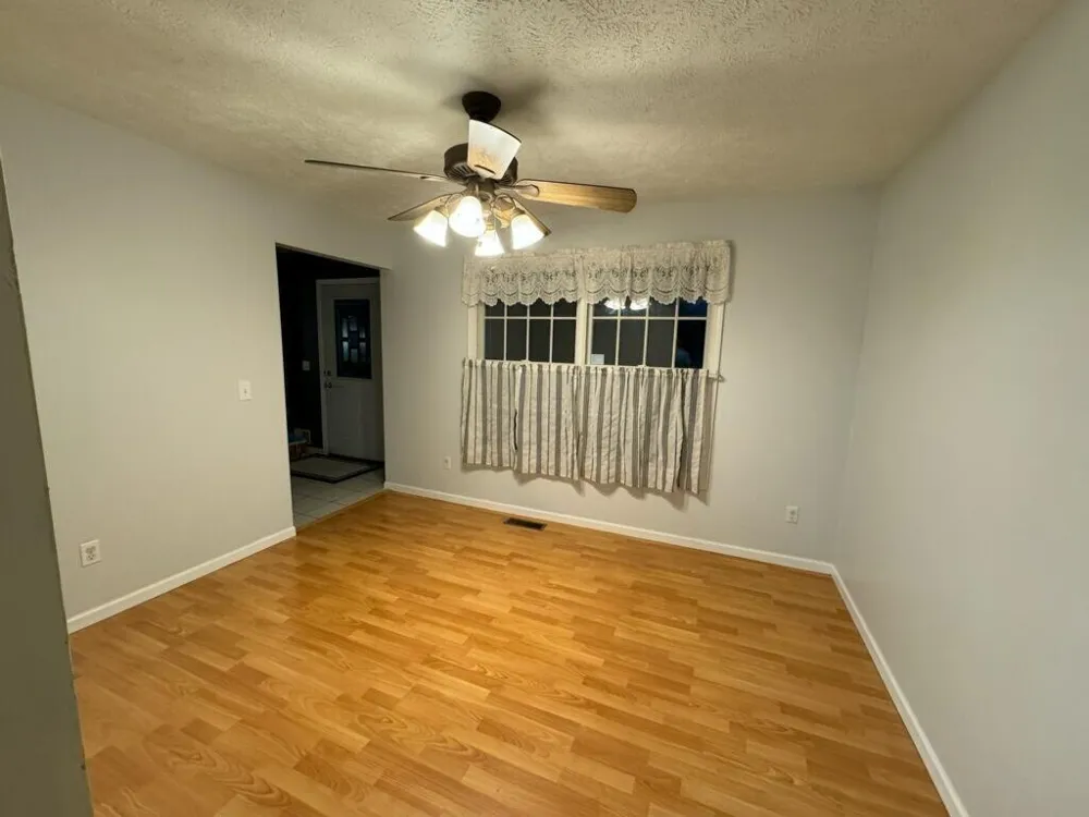 7070 Jamaica Lane Portage City, MI 49002