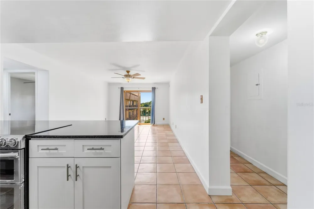 5820 CHURCH AVENUE #422 Tampa, FL 33614