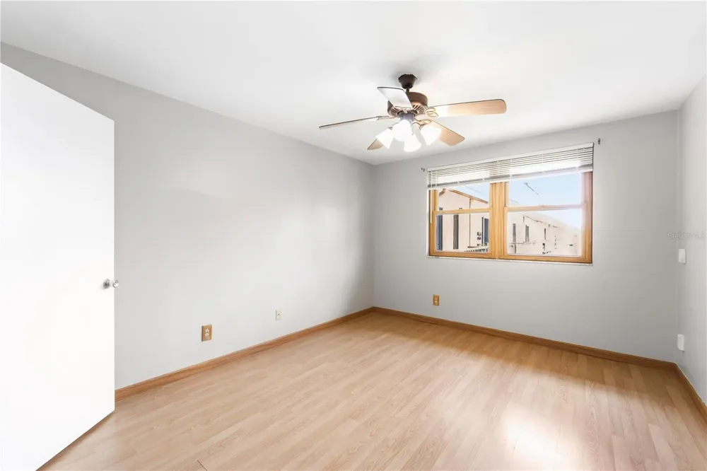 5820 CHURCH AVENUE #422 Tampa, FL 33614