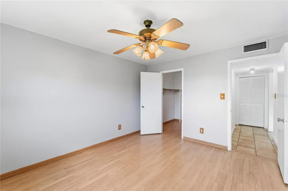 5820 CHURCH AVENUE #422 Tampa, FL 33614