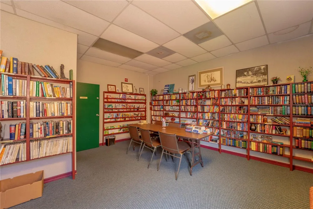 5820 CHURCH AVENUE #422 Tampa, FL 33614