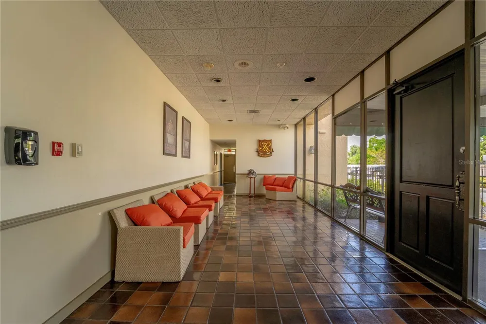 5820 CHURCH AVENUE #422 Tampa, FL 33614
