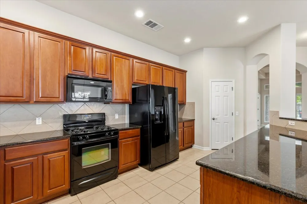 908 Dover Castle Lane Pflugerville, TX 78660