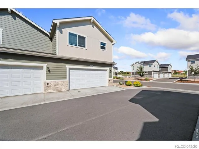 515 Condor Way Johnstown, CO 80534