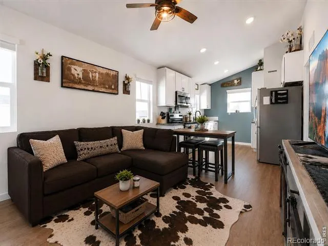 515 Condor Way Johnstown, CO 80534