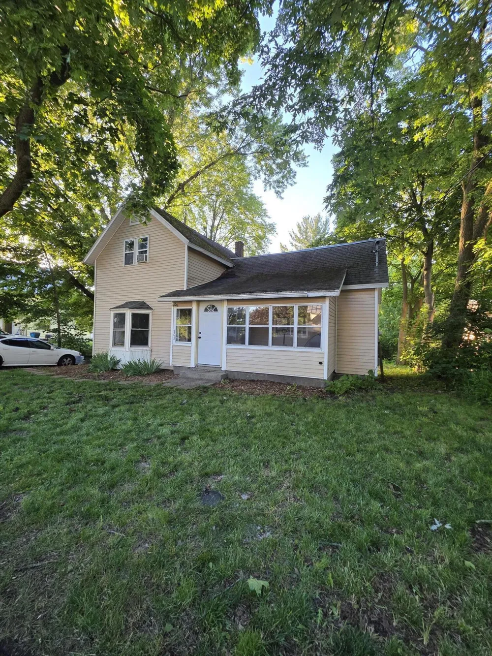 303 Rathburn Howard City, MI 49329