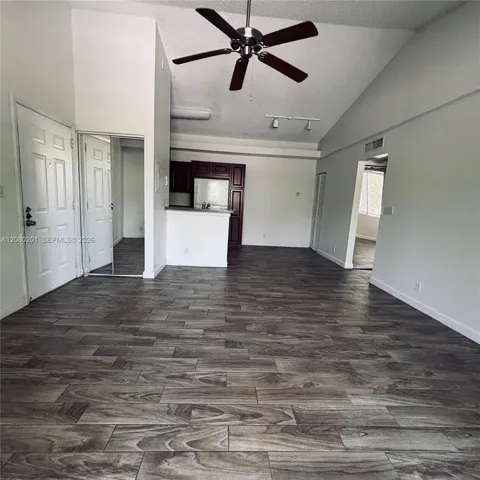 701 Lyons Rd #13207