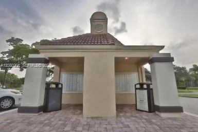 701 Lyons Rd #13207 Coconut Creek, FL 33063