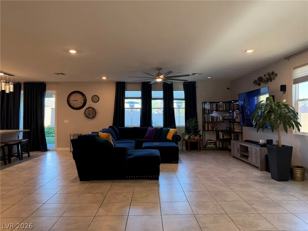6920 Baylor Creek Street North Las Vegas, NV 89086