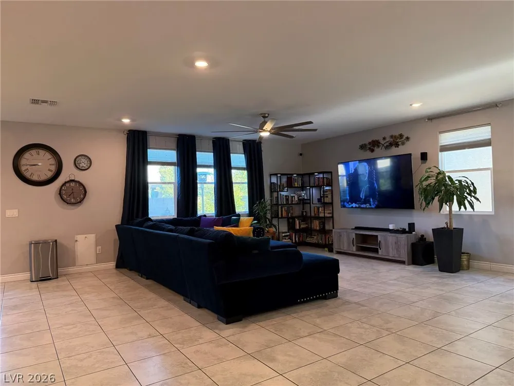 6920 Baylor Creek Street North Las Vegas, NV 89086