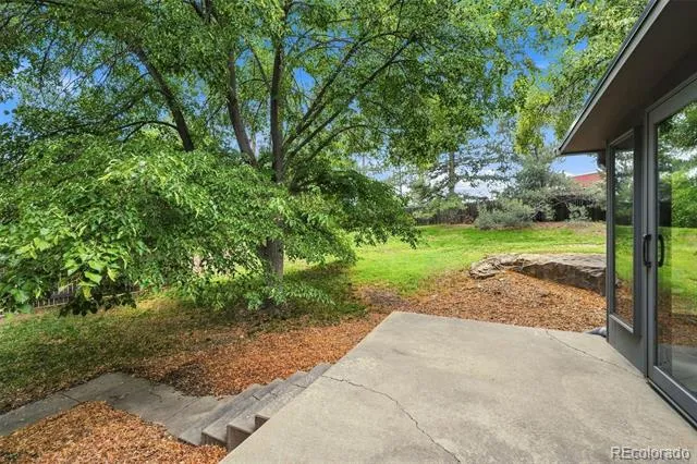 9748 Yukon Court Broomfield, CO 80021