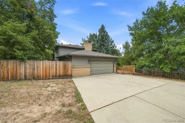 9748 Yukon Court Broomfield, CO 80021