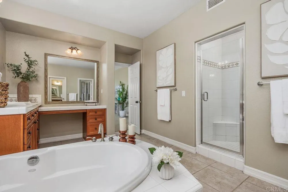 7345 Calle Conifera Carlsbad, CA 92009