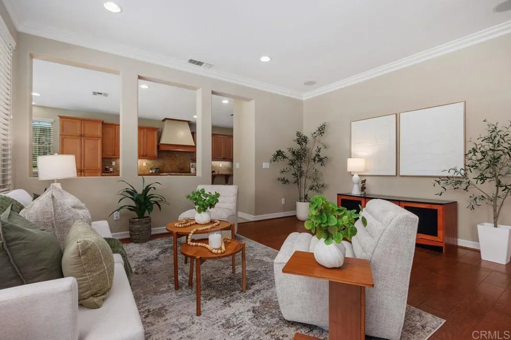 7345 Calle Conifera Carlsbad, CA 92009