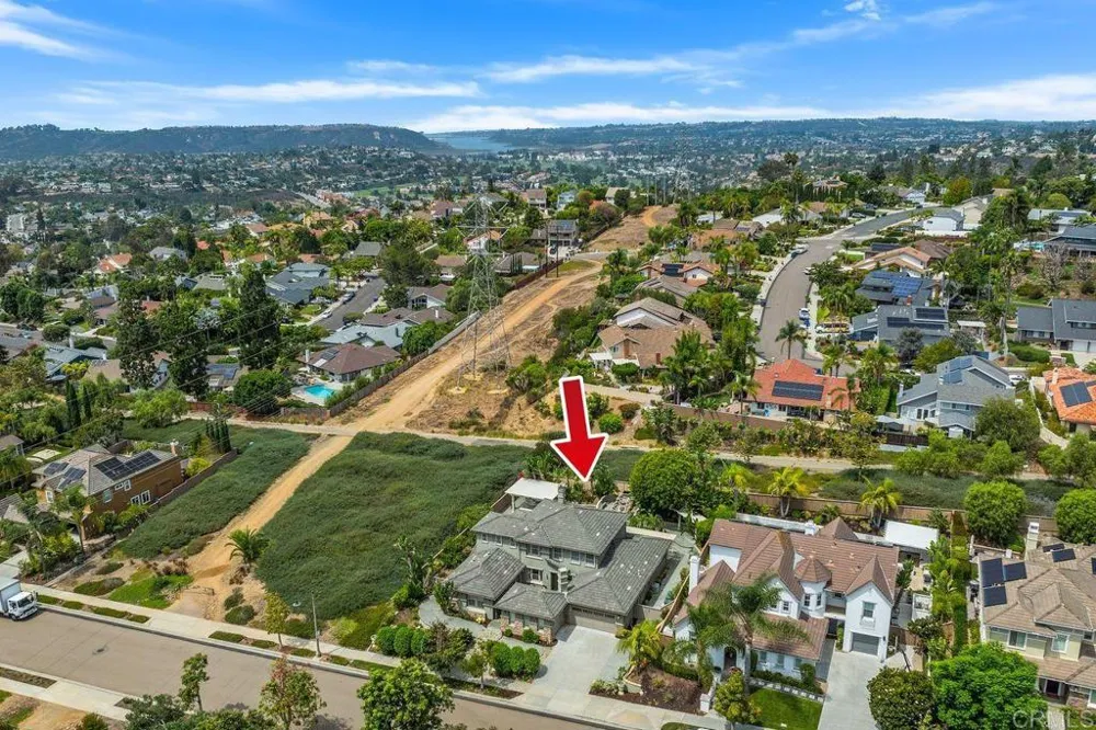 7345 Calle Conifera Carlsbad, CA 92009