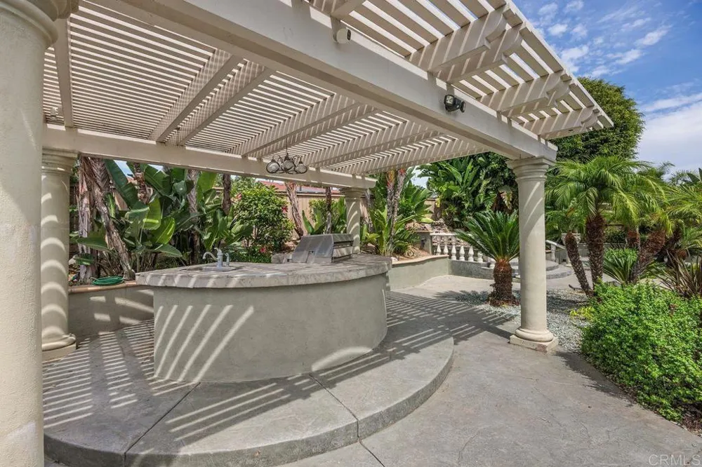 7345 Calle Conifera Carlsbad, CA 92009