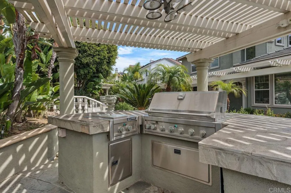 7345 Calle Conifera Carlsbad, CA 92009