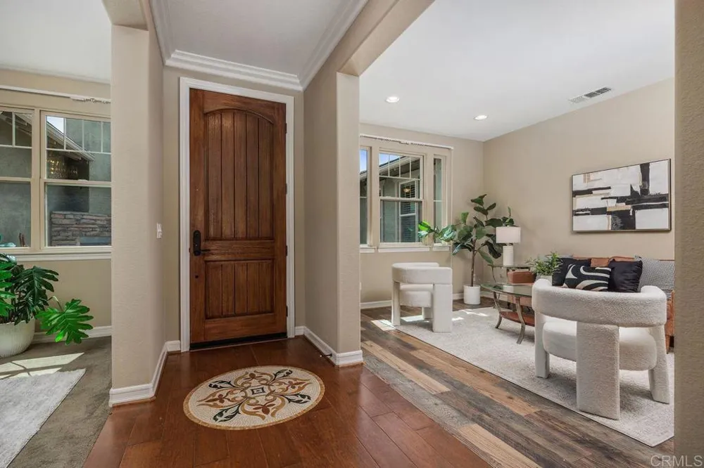 7345 Calle Conifera Carlsbad, CA 92009