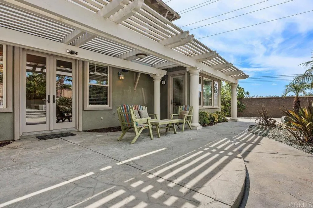 7345 Calle Conifera Carlsbad, CA 92009