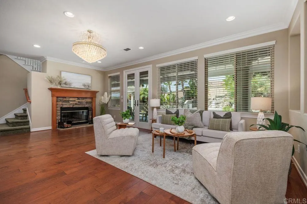 7345 Calle Conifera Carlsbad, CA 92009