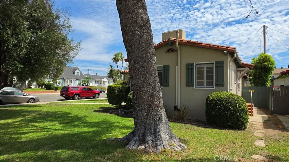 2102 La Paloma Alhambra, CA 91803