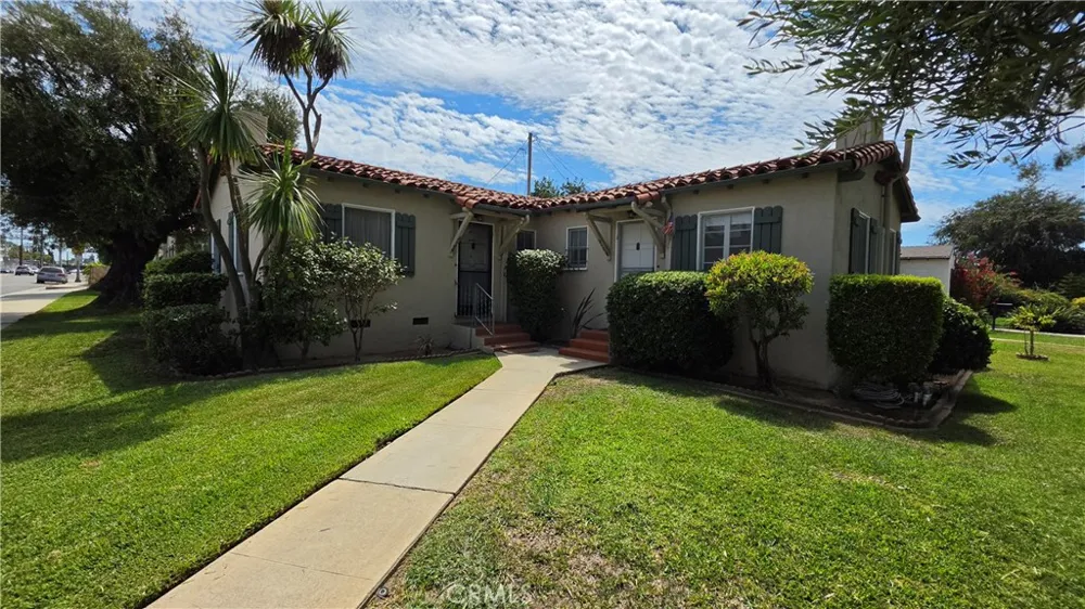 2102 La Paloma Alhambra, CA 91803