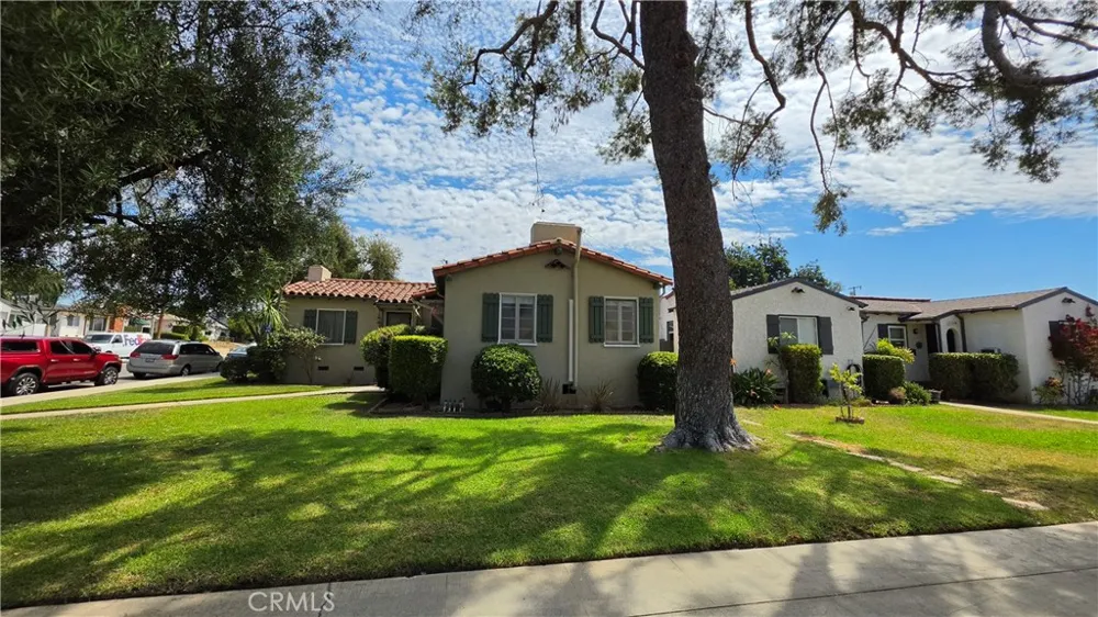 2102 La Paloma Alhambra, CA 91803