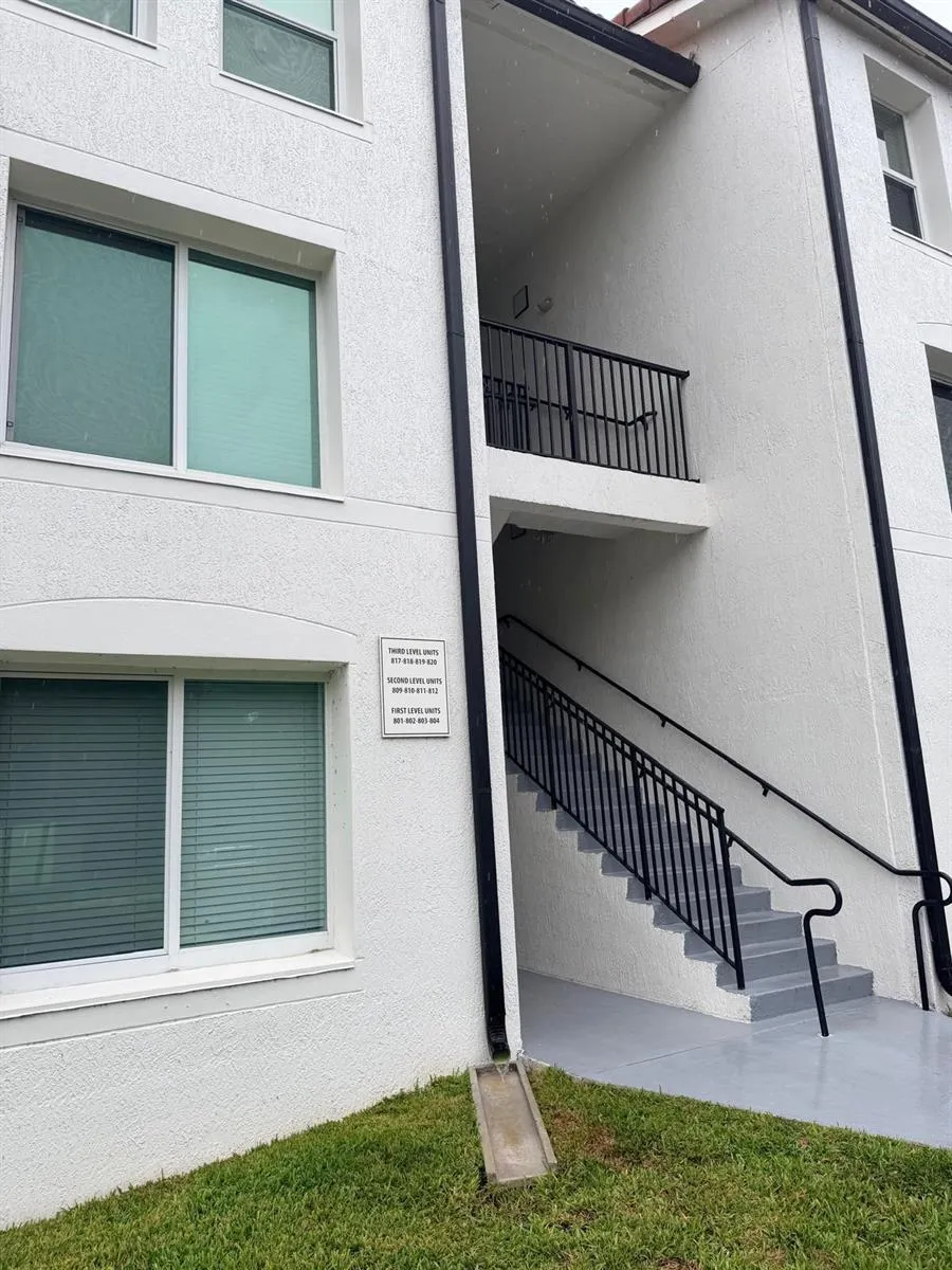 819 VILLA CIRCLE Boynton Beach, FL 33435