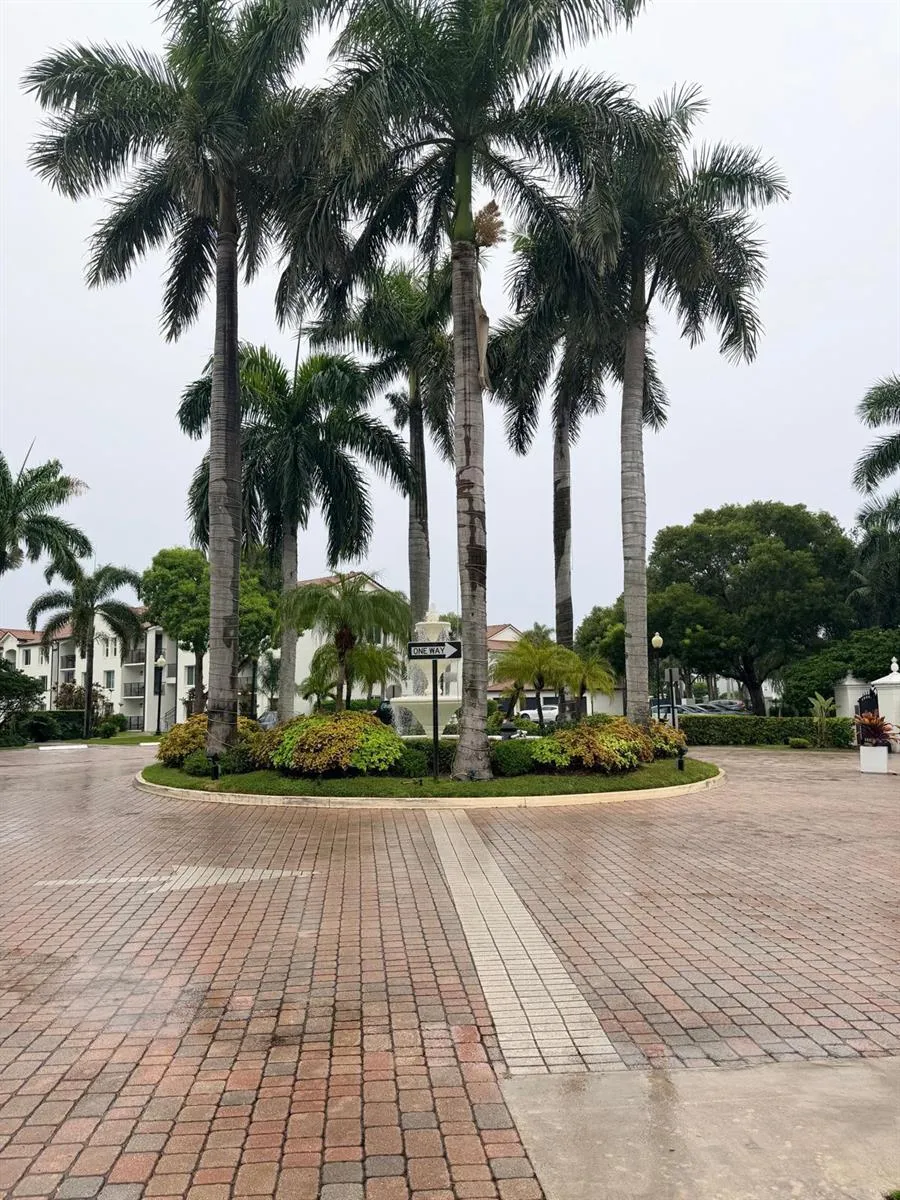 819 VILLA CIRCLE Boynton Beach, FL 33435