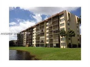 3150 W Rolling Hills Cir #403