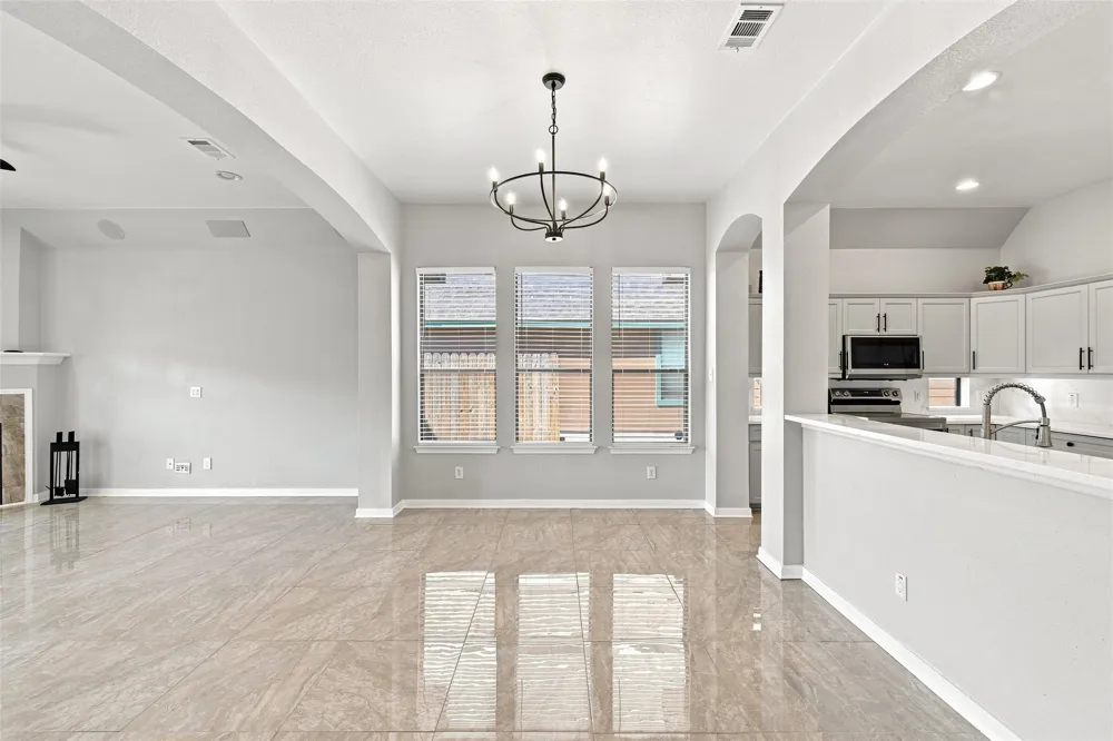 10409 Condor Loop Waco, TX 76708