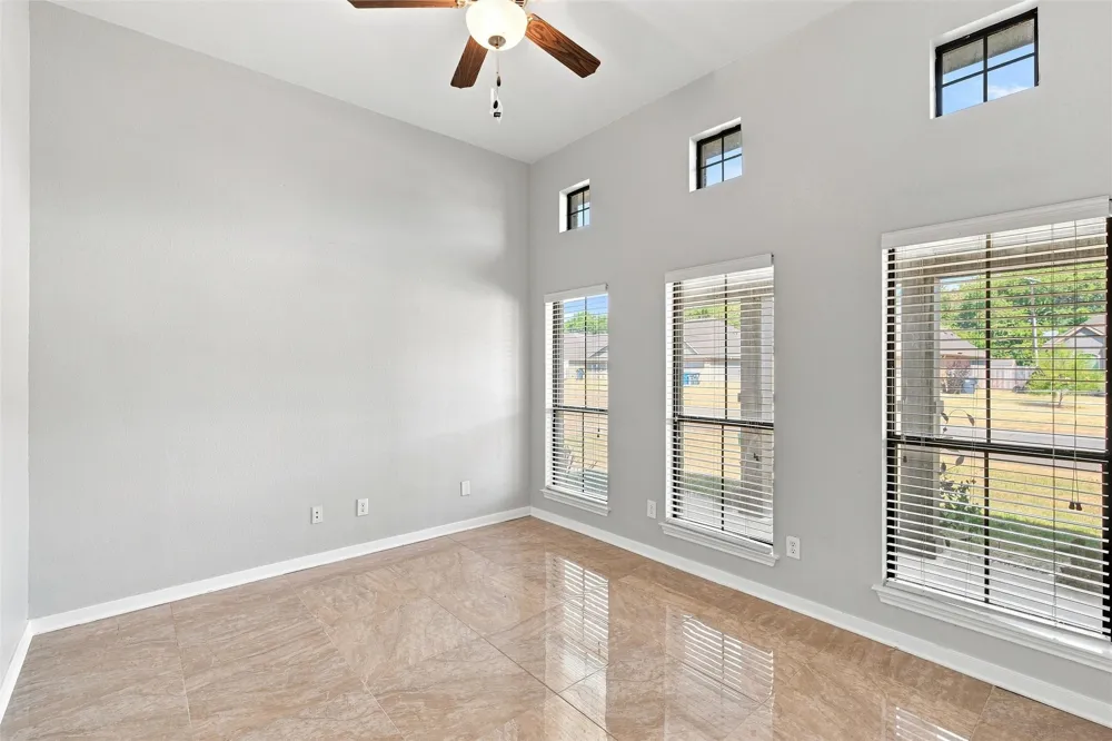 10409 Condor Loop Waco, TX 76708