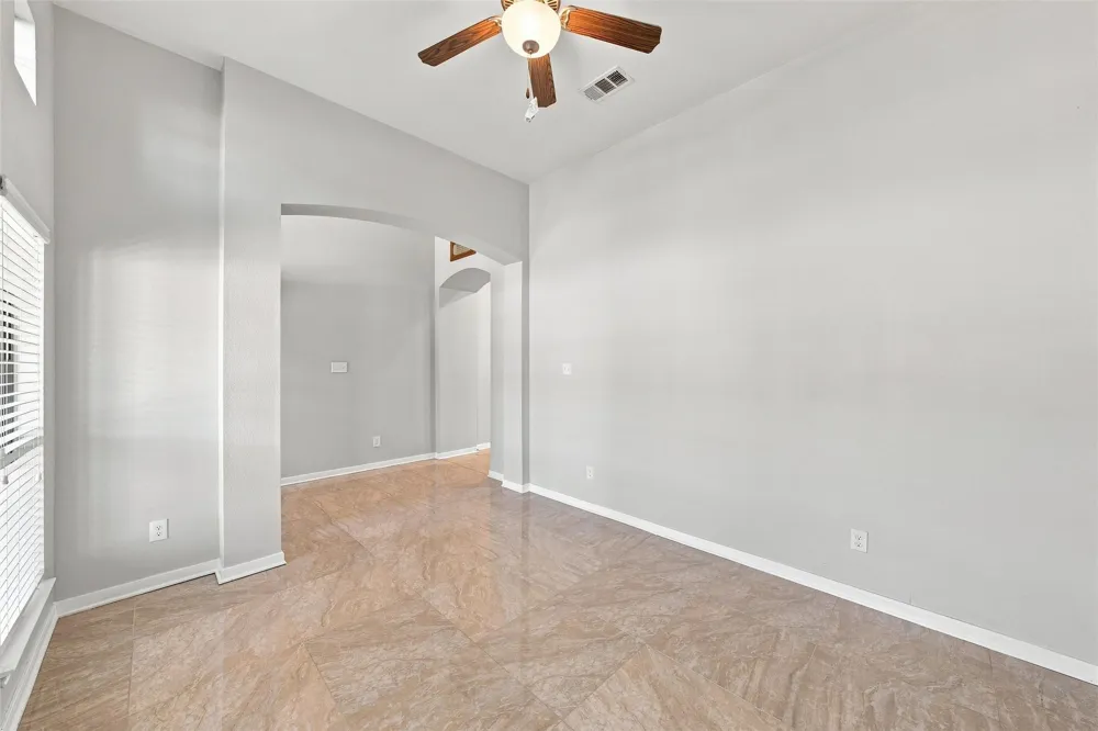 10409 Condor Loop Waco, TX 76708