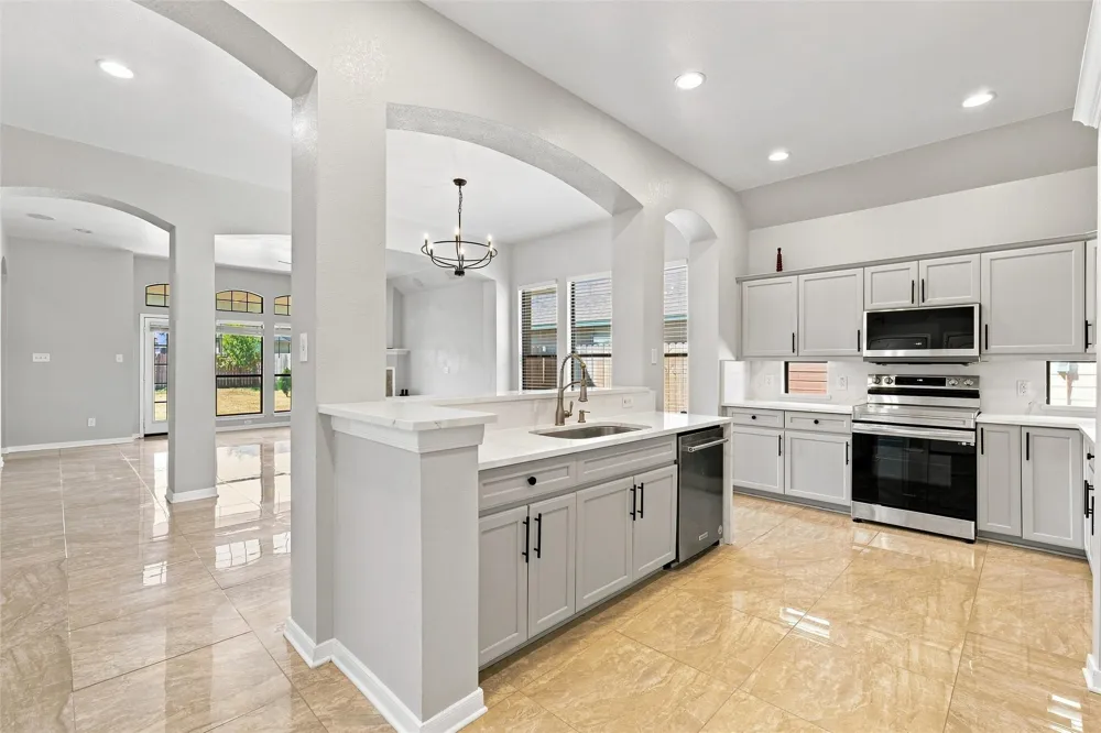 10409 Condor Loop Waco, TX 76708