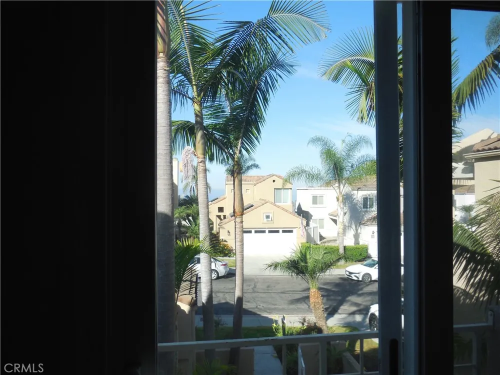 34 Calle Sol San Clemente, CA 92672