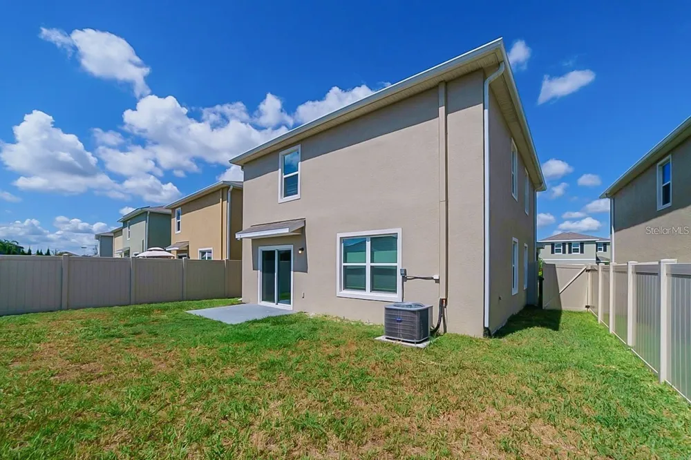 7976 PELICAN REED CIRCLE Wesley Chapel, FL 33545