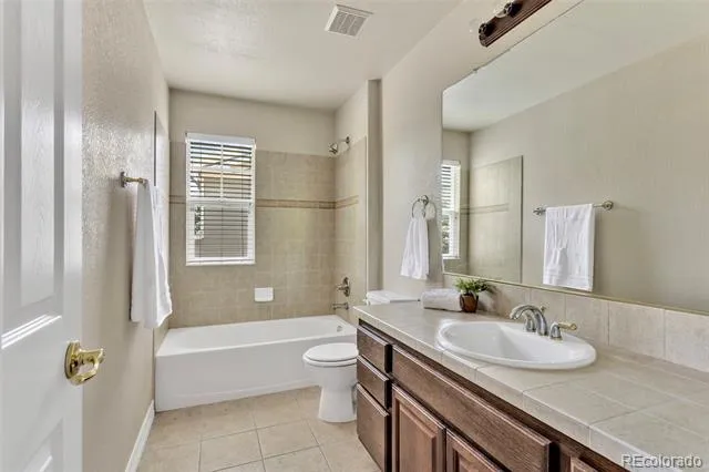 22245 E Glasgow Place Aurora, CO 80016