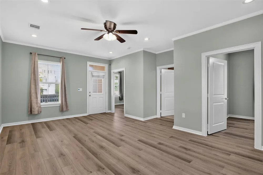 919 Postoffice Galveston, TX 77550