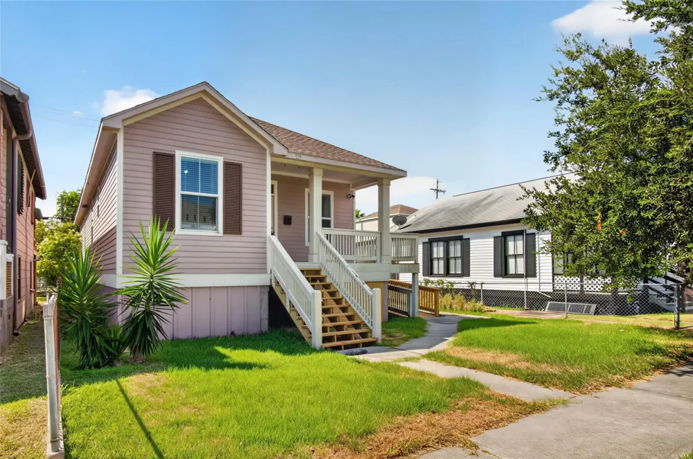 919 Postoffice Galveston, TX 77550