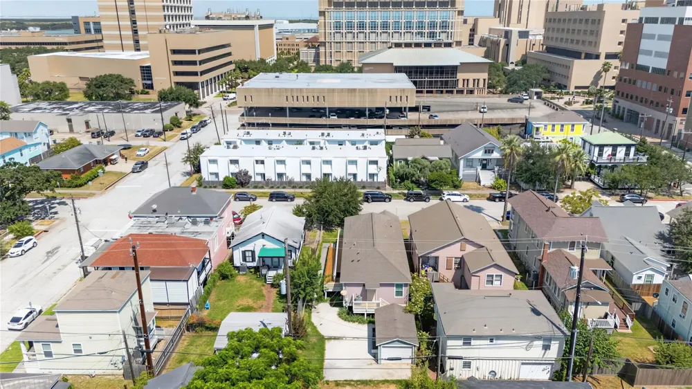 919 Postoffice Galveston, TX 77550