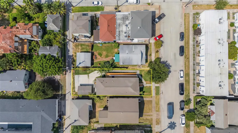 919 Postoffice Galveston, TX 77550