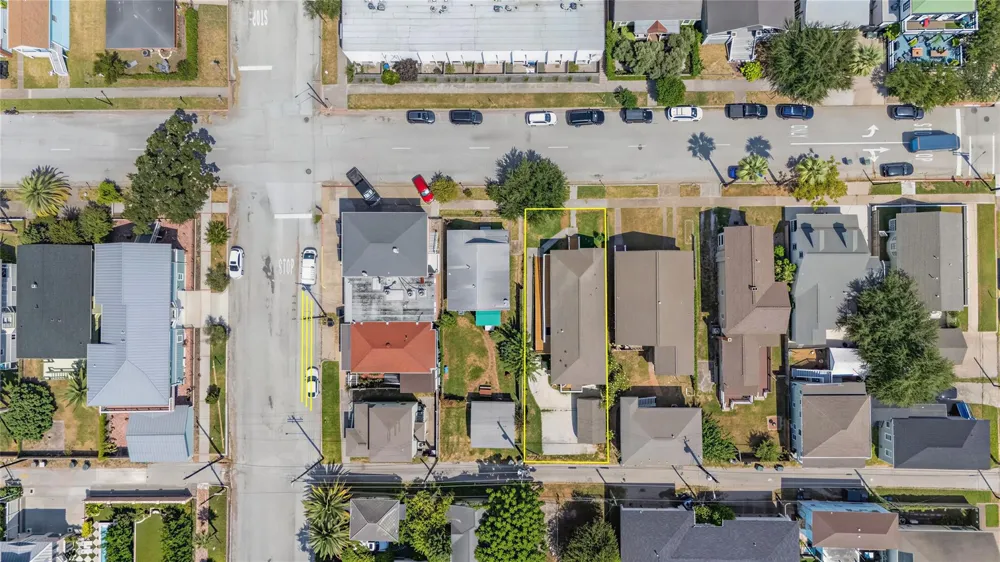 919 Postoffice Galveston, TX 77550
