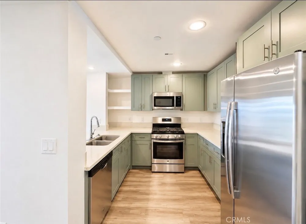 1025 S Berendo Street #511 Los Angeles, CA 90006