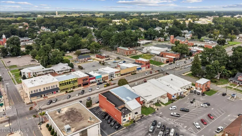 114 Center Street Mount Olive, NC 28365