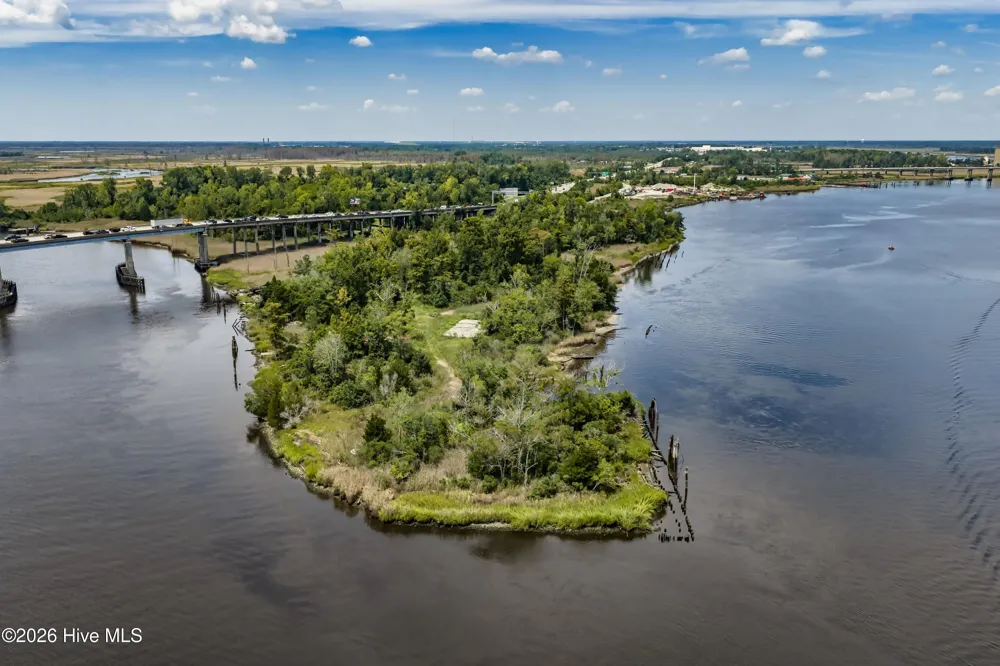 1100 Point Harbor Road Wilmington, NC 28401