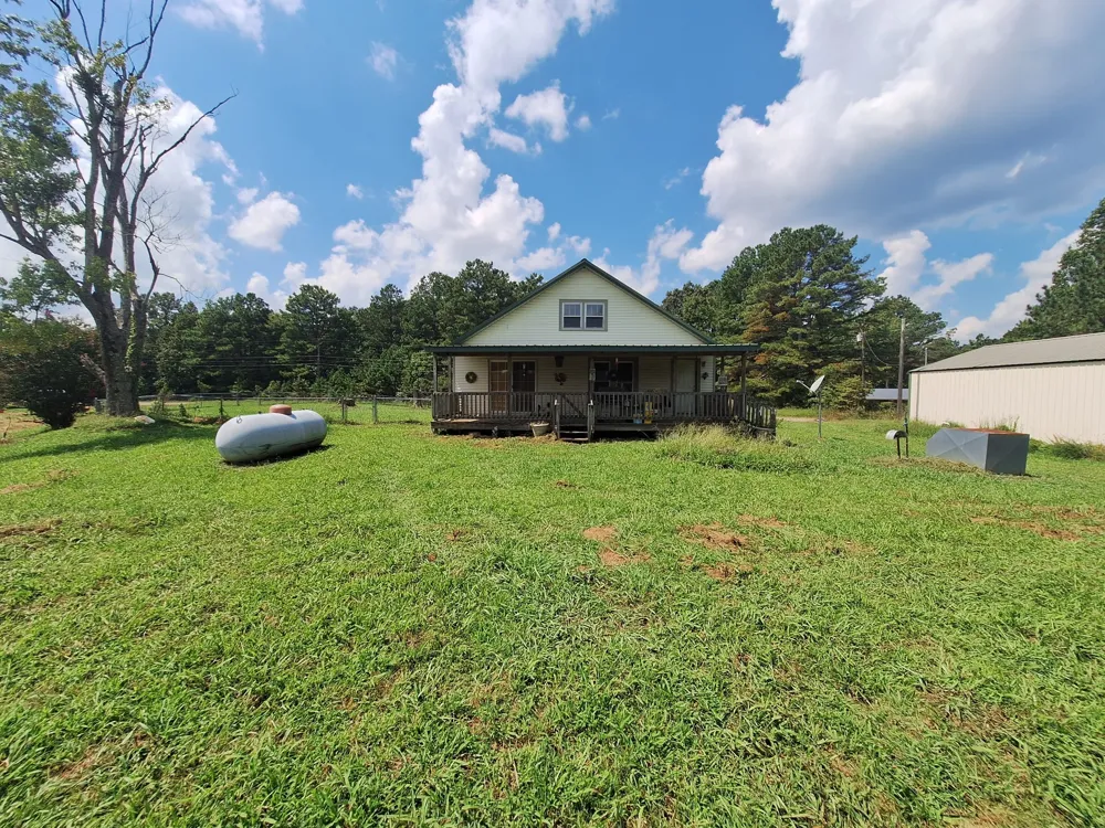 25250 Hwy 114 Bruceton, TN 38317
