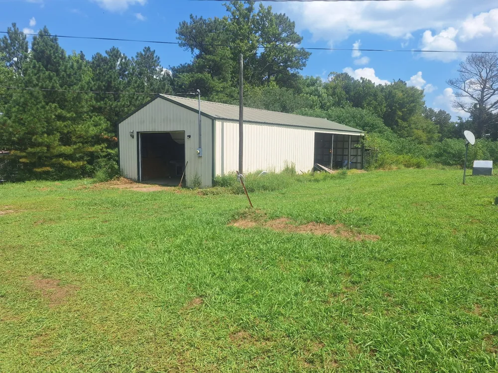 25250 Hwy 114 Bruceton, TN 38317