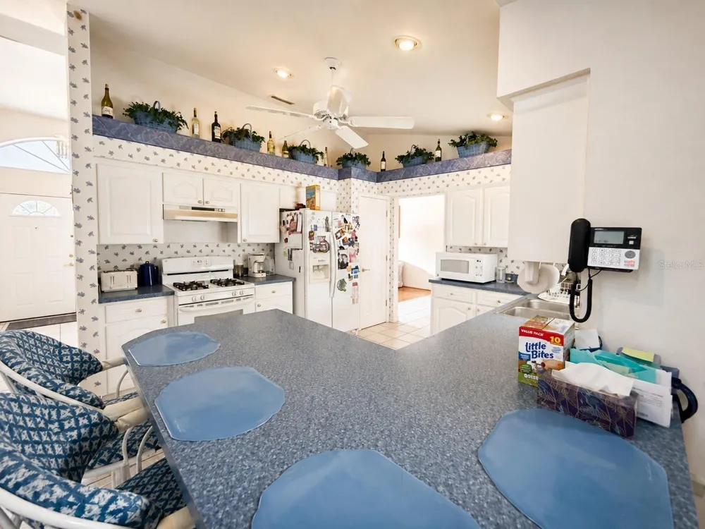 204 LAKE MARIAM COURT Winter Haven, FL 33884